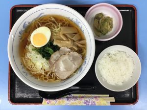 醤油らーめん